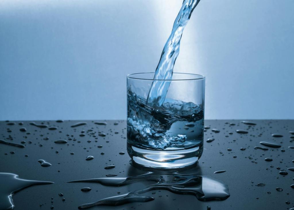 Hydration and Health: Benefits of Drinking Enough&nbsp;Water